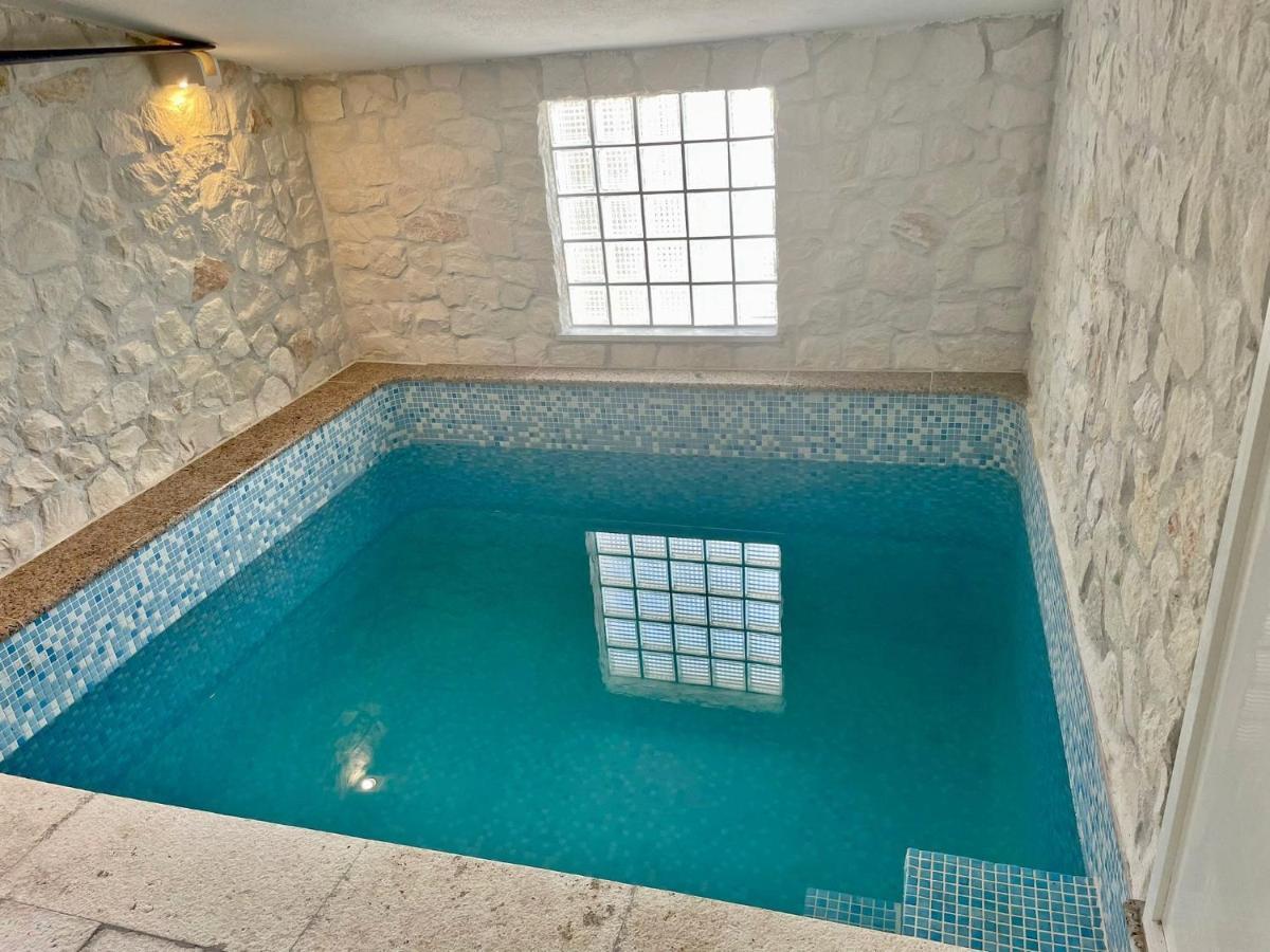 Flamingo - House With Private Pool Vila Gornji Seget Exterior foto