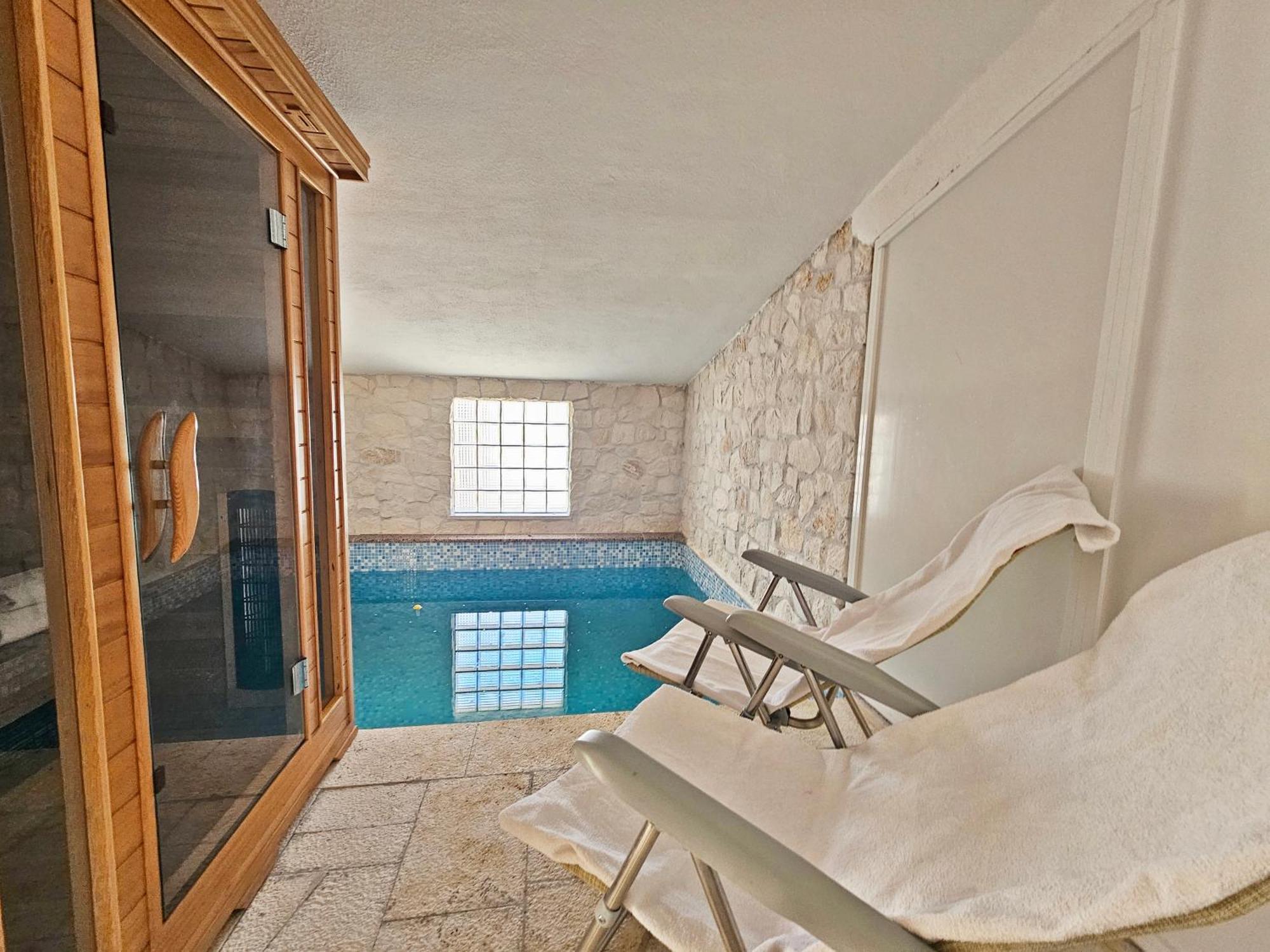 Flamingo - House With Private Pool Vila Gornji Seget Exterior foto